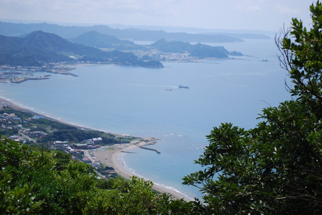 鋸山から東京湾を望む