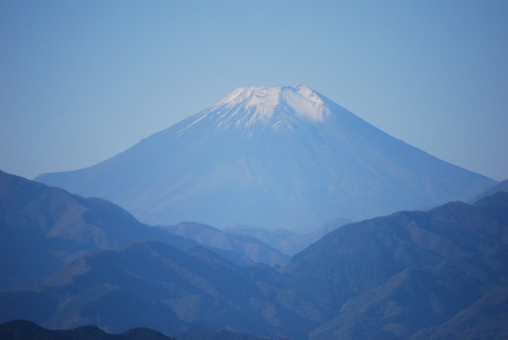 関東　春　おすすめ　登山