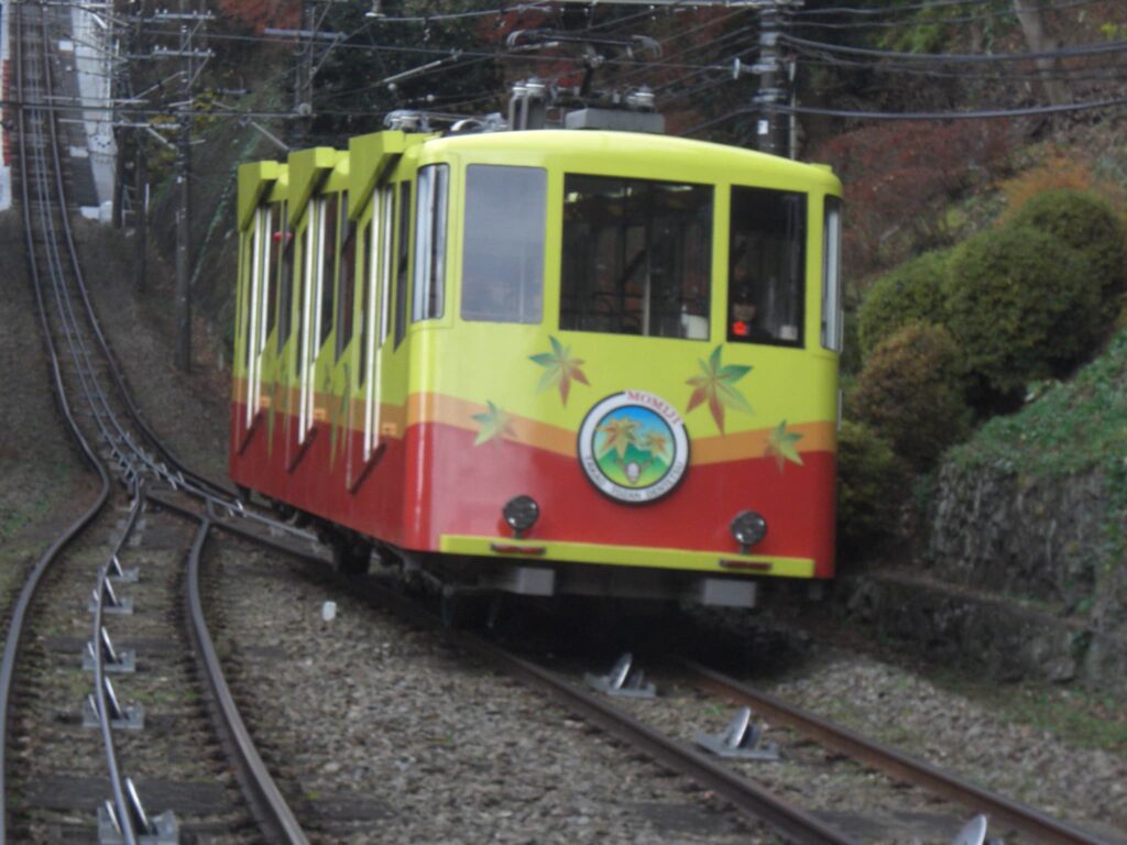 高尾山　ケーブルカー