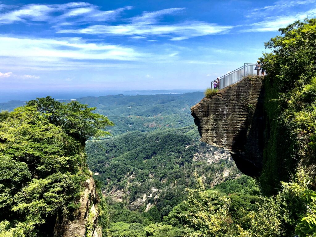鋸山　地獄のぞき